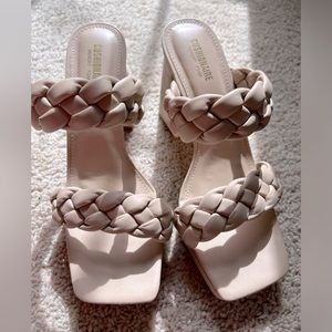 Chunky summer heels!